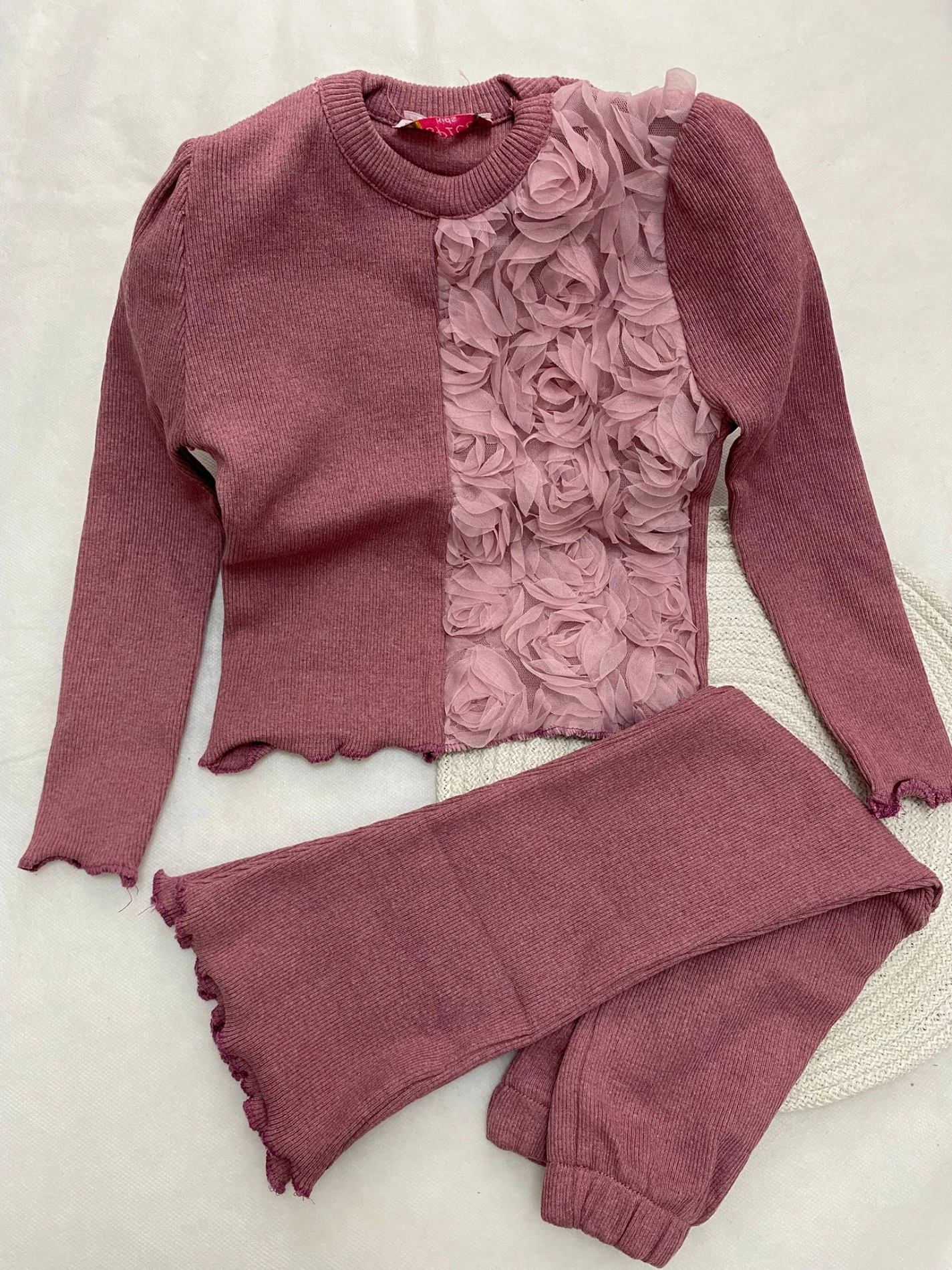 Gül Kurusu Çiçek Aplike Detaylı Fitilli Takım 